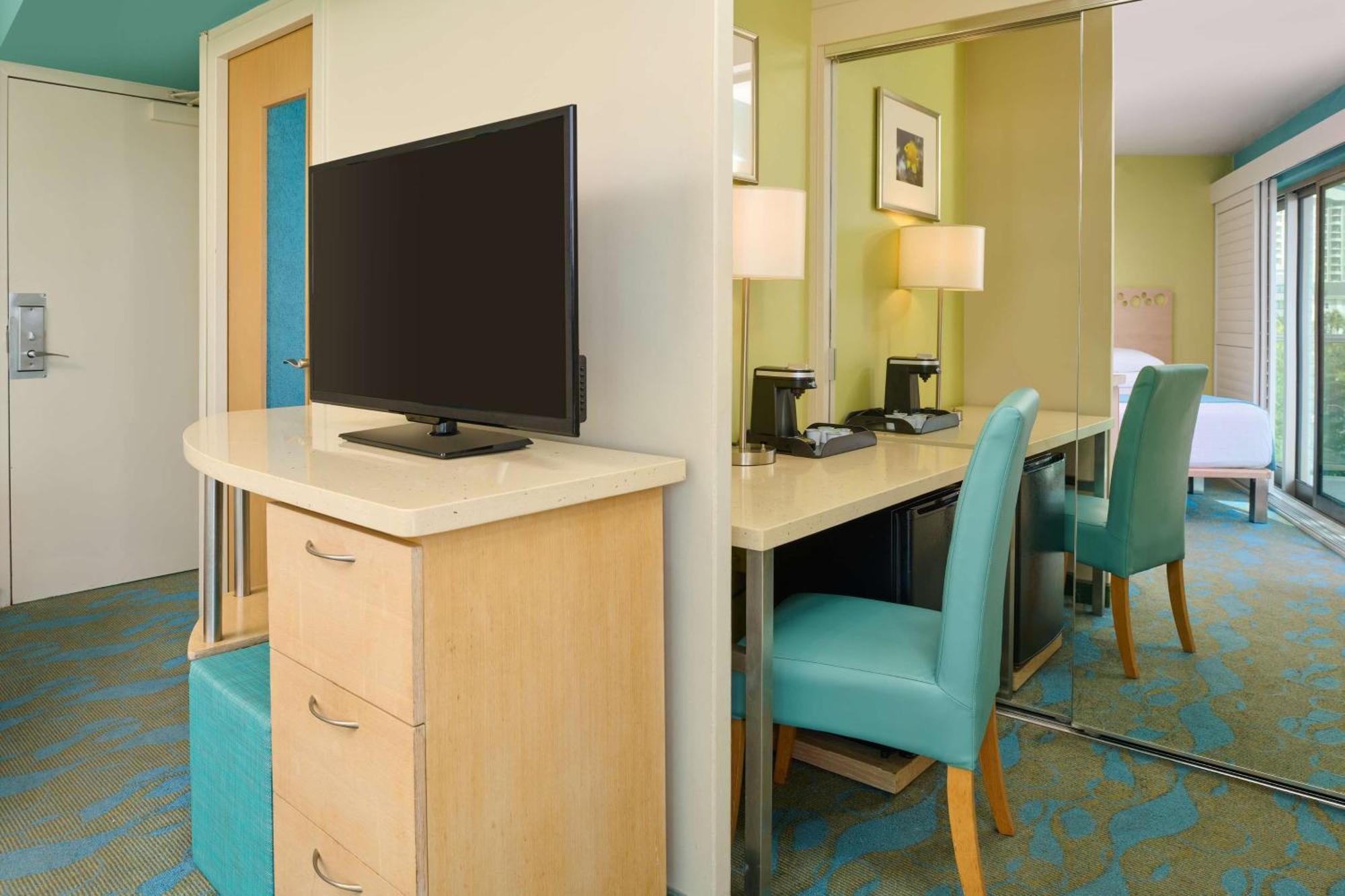 Aston Waikiki Circle Hotel Honolulu